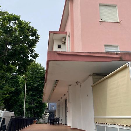 Hotel Piccari Nuova Gestione Rímini Exterior foto
