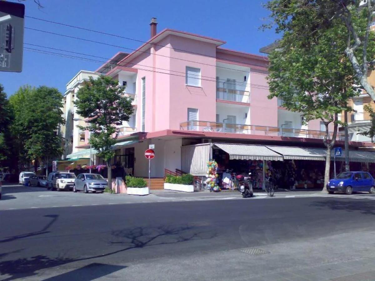 Hotel Piccari Nuova Gestione Rímini Exterior foto